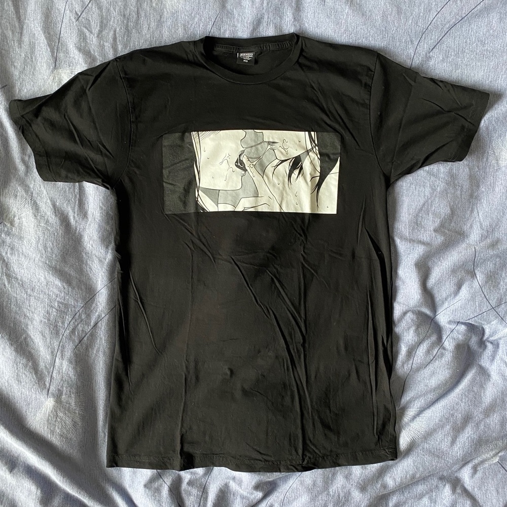 Welcome to Heartbreak KISS tee